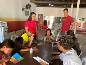 A Prefeitura de Caiçara junto com a Secretaria de Caiçara realizaram rodas de conversa com crianças e adolescentes para debater o tema do Combate ao Trabalho Infantil